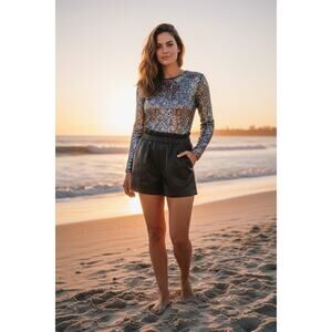 Cozy Co Women’s PU Leather Paperbag Shorts Black Size Large NWT